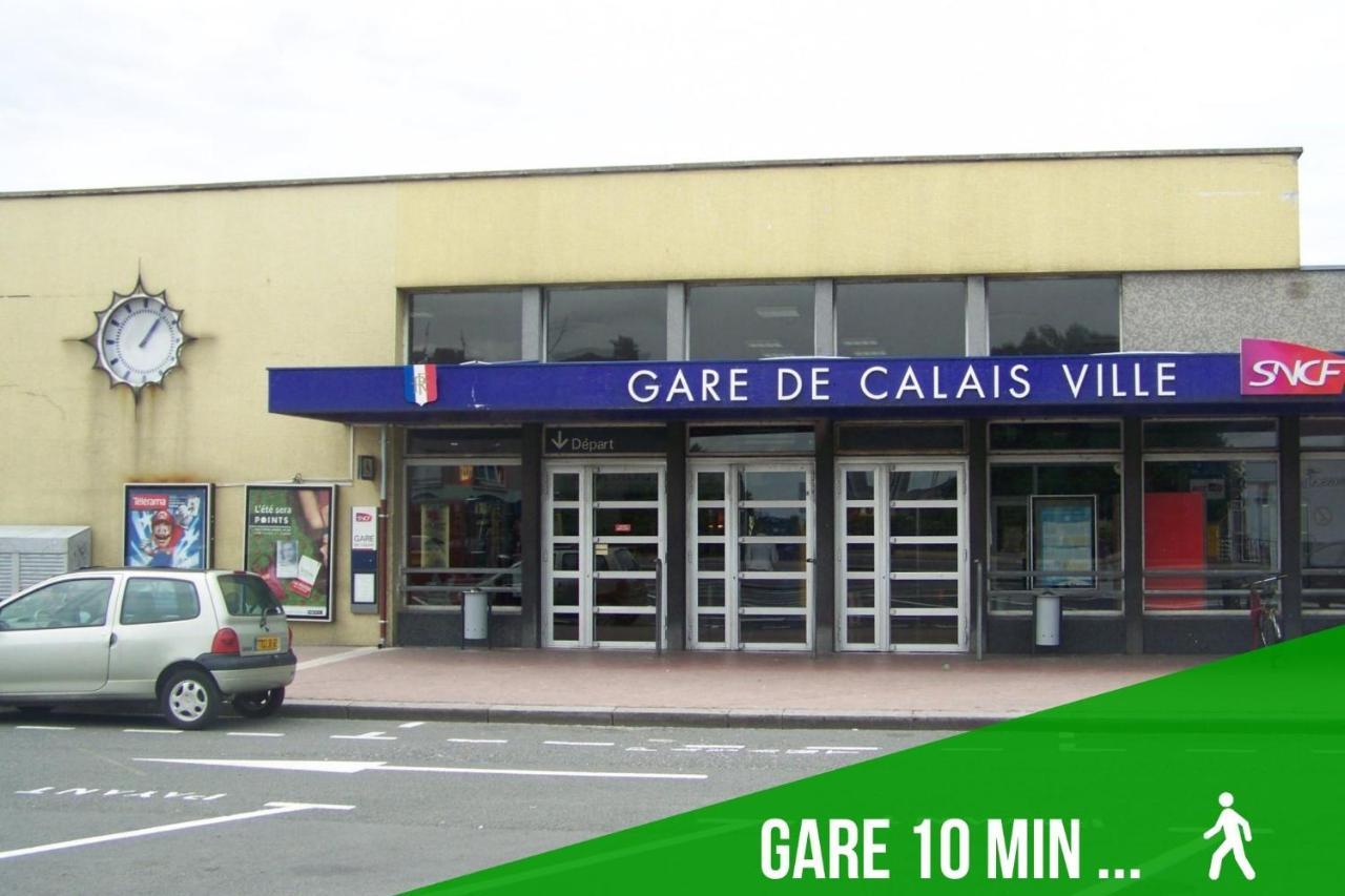 Les Lumieres Du Phare Lägenhet Calais Exteriör bild